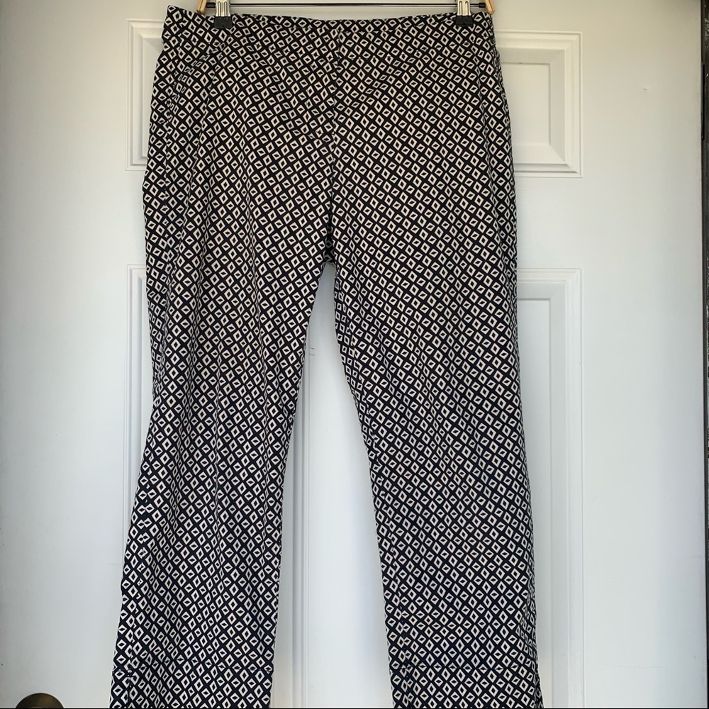 •CAbi• Geometric Print Cropped Pants - Size 8